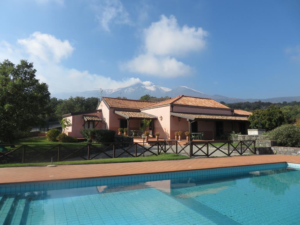Le Case Del Merlo Turismo Rurale 米罗 外观 照片